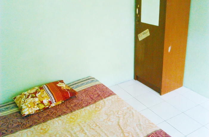 Imagen de la habitación del Hotel Kost Semarang Peterongan Timur. Foto 4