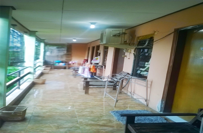 Imagen de los interiores del Hotel Kost Semarang Peterongan Timur. Foto 17