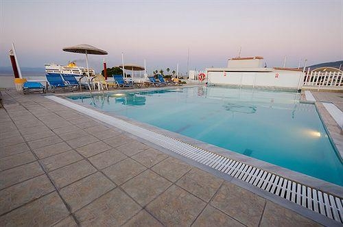 Imagen general del Hotel Kosta Palace. Foto 6