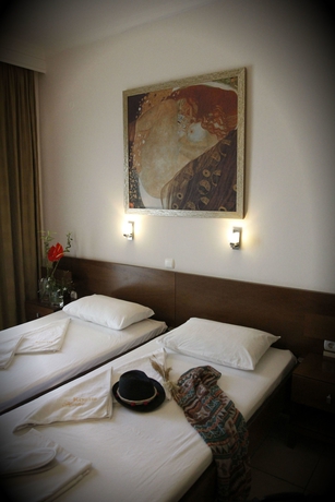 Imagen de la habitación del Hotel Kostis. Foto 5