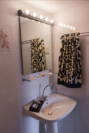 Imagen de la habitación del Hotel Kostis. Foto 11