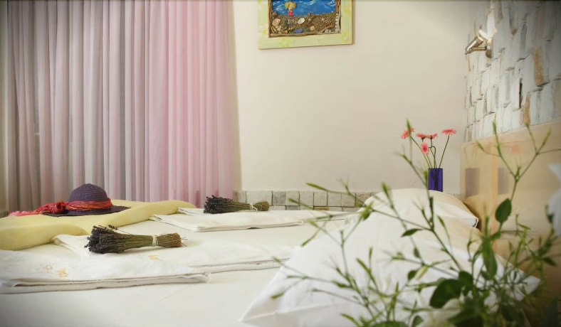 Imagen de la habitación del Hotel Kostis. Foto 13