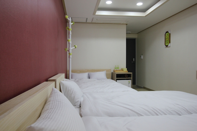 Imagen de la habitación del Hotel Kota. Foto 5