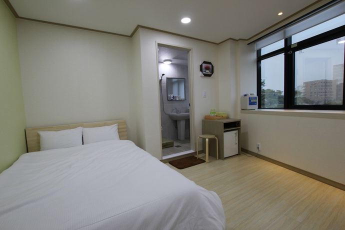 Imagen de la habitación del Hotel Kota. Foto 8