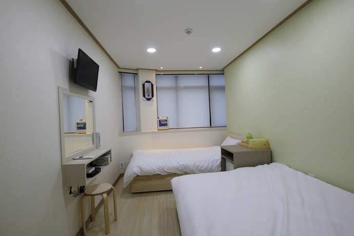 Imagen de la habitación del Hotel Kota. Foto 9