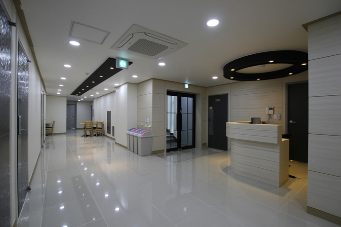 Imagen de los interiores del Hotel Kota. Foto 14