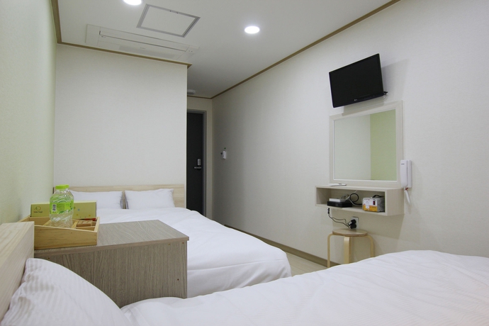 Imagen de la habitación del Hotel Kota. Foto 11