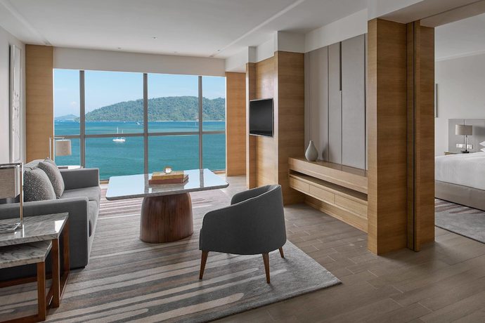 Imagen de la habitación del Hotel Kota Kinabalu Marriott. Foto 14