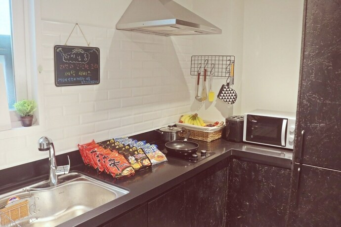 Imagen del bar/restaurante del Hotel Kotel Indeogwon Station. Foto 3