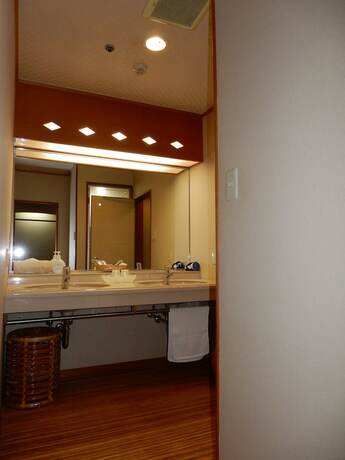 Imagen general del Hotel Kotobukirou Rinsuitei. Foto 2