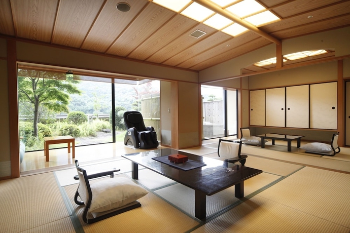 Imagen de la habitación del Hotel Kotohira Onsen Kotosankaku. Foto 12