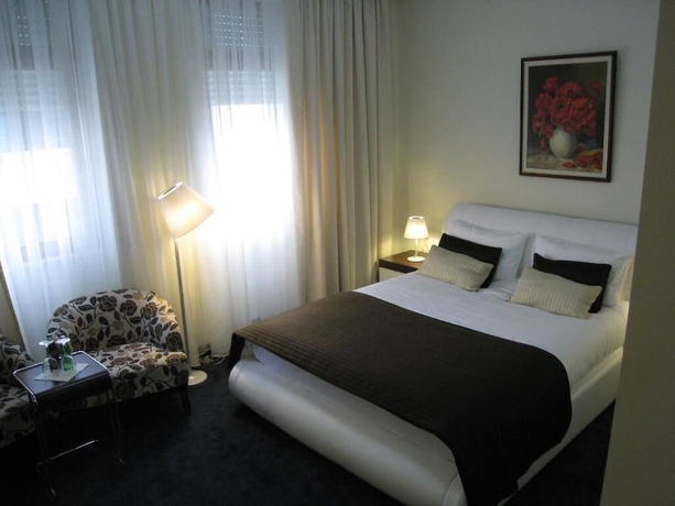Imagen de la habitación del Hotel Kotoni. Foto 8
