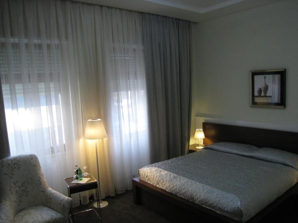 Imagen de la habitación del Hotel Kotoni. Foto 9