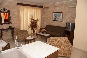 Imagen de la habitación del Hotel Kotzias Apartments. Foto 3