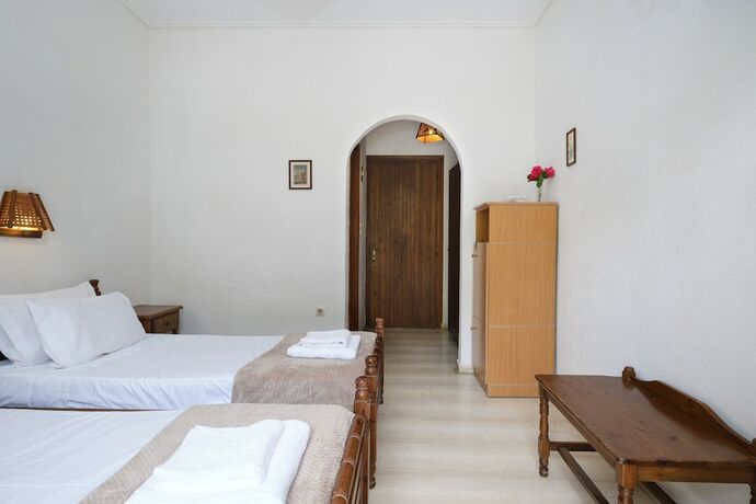 Imagen general del Hotel Koukounaries Beach. Foto 4