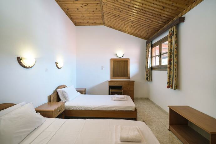 Imagen general del Hotel Koukounaries Beach. Foto 9