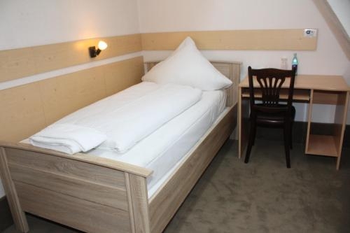Imagen de la habitación del Hotel K&ouml;lner Hof, M&uuml;lheim an der Ruhr. Foto 6