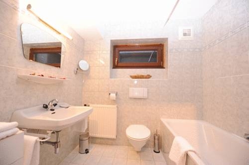 Imagen general del Hotel K&ouml;nig, Saalbach-Hinterglemm . Foto 16