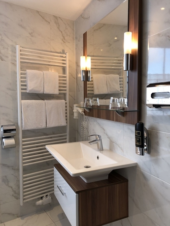 Imagen de la habitación del Hotel König, Simmering. Foto 15