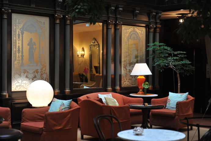 Imagen de los interiores del Hotel König Von Ungarn. Foto 19