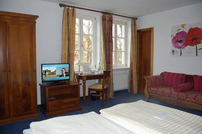 Imagen de la habitación del Hotel K&ouml;nigin Olga. Foto 11