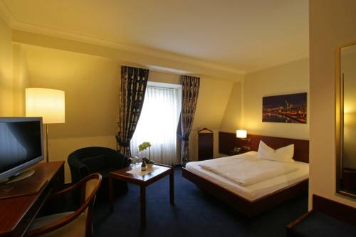 Imagen de la habitación del Hotel K&ouml;nigshof, K&ouml;nigstein im Taunus. Foto 4