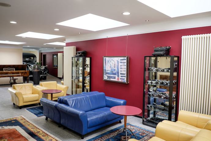 Imagen de los interiores del Hotel K&ouml;nigshof am Funkturm Business. Foto 18