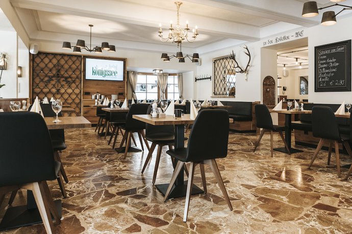 Imagen del bar/restaurante del Hotel K&ouml;nigssee, Sch&ouml;nau am K&ouml;nigsee. Foto 5
