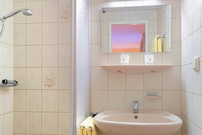 Imagen de la habitación del Hotel K&ouml;nigssee, Sch&ouml;nau am K&ouml;nigsee. Foto 17
