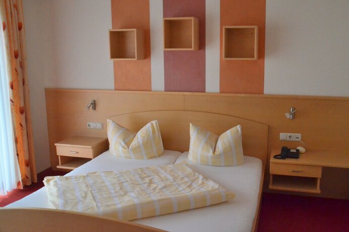 Imagen general del Hotel K&ouml;nigsteiner Hof. Foto 8