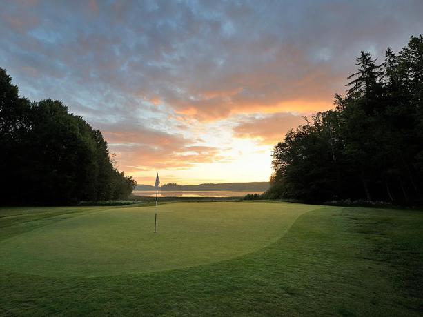 Imagen de los exteriores del Hotel K&ouml;runda Golf and Konferenshotell. Foto 7