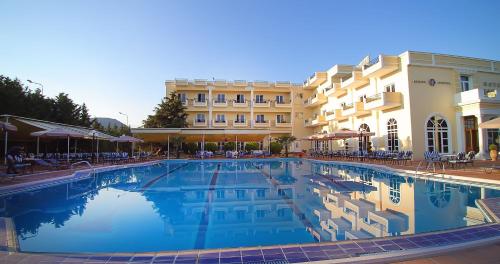 Imagen general del Hotel Kouros, Choristi. Foto 1
