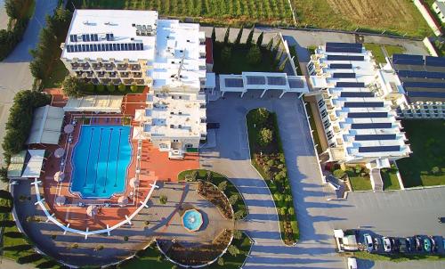 Imagen general del Hotel Kouros, Choristi. Foto 4