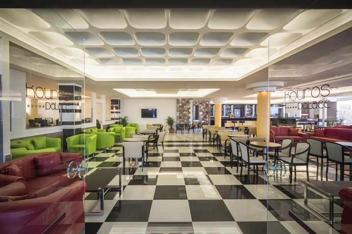 Imagen general del Hotel Kouros Palace. Foto 10