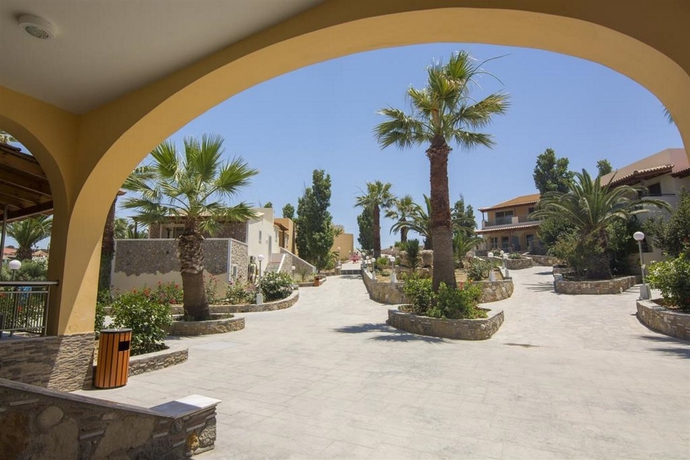 Imagen general del Hotel Kouros Palace. Foto 15