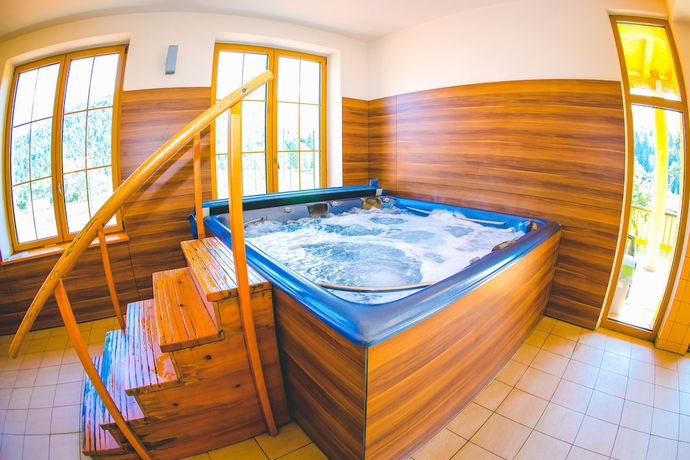 Imagen de la piscina del Hotel Kovac. Foto 19