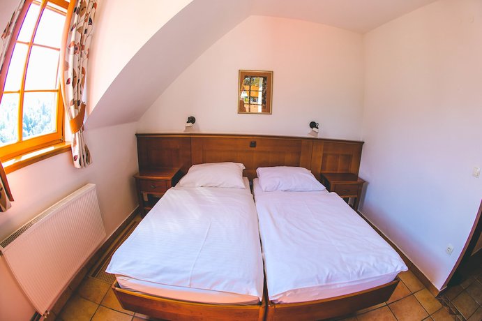 Imagen de la habitación del Hotel Kovac. Foto 14