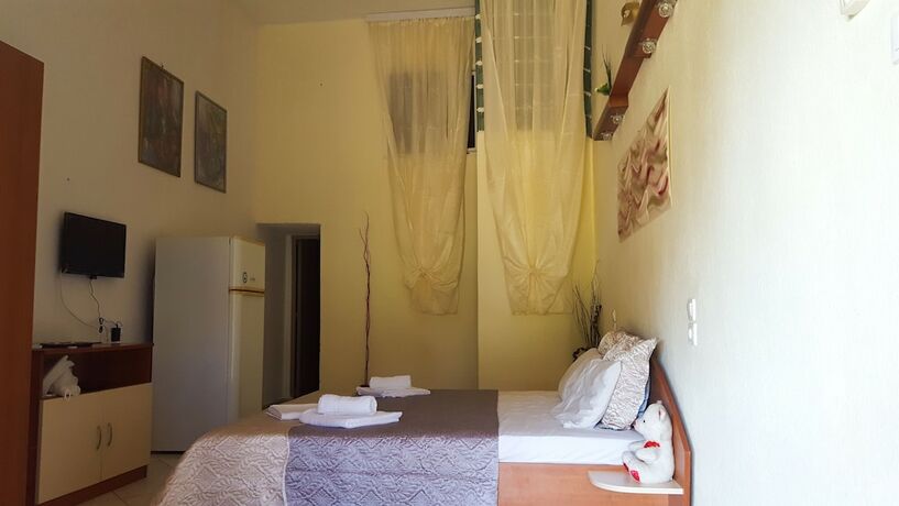 Imagen de la habitación del Hotel Koviou Holiday Village. Foto 18