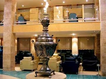 Imagen de los interiores del Hotel Kowsar. Foto 5