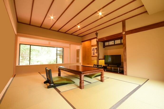 Imagen de la habitación del Hotel Koyasan Saizenin. Foto 17