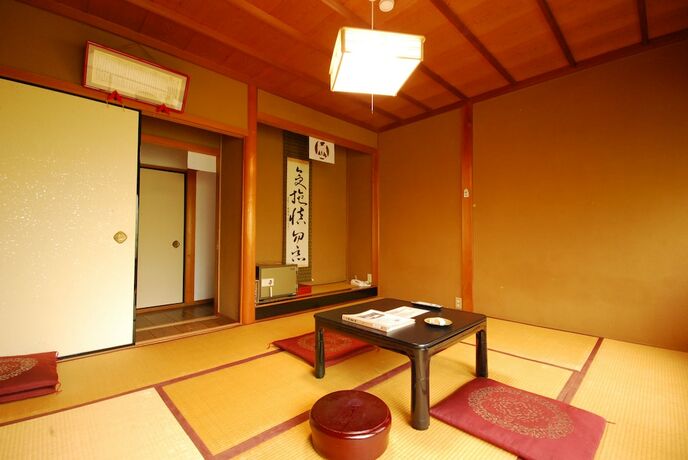 Imagen de la habitación del Hotel Koyasan Saizenin. Foto 26