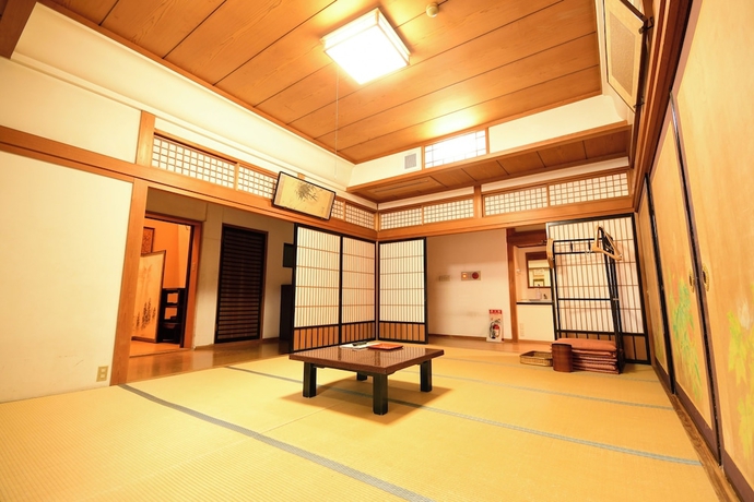 Imagen de la habitación del Hotel Koyasan Shukubo Fugenin. Foto 7