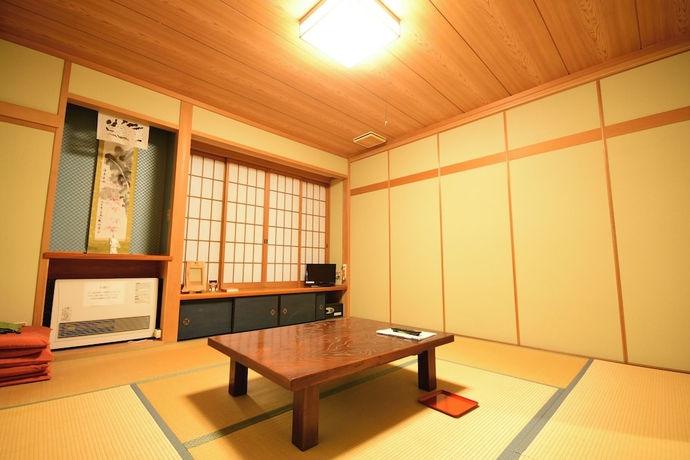 Imagen de la habitación del Hotel Koyasan Shukubo Fugenin. Foto 9
