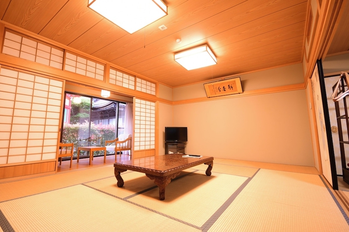 Imagen de la habitación del Hotel Koyasan Shukubo Fugenin. Foto 13