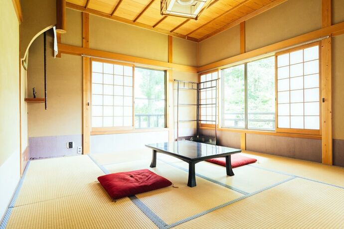 Imagen de la habitación del Hotel Koyasan Syukubo Zofukuin. Foto 15