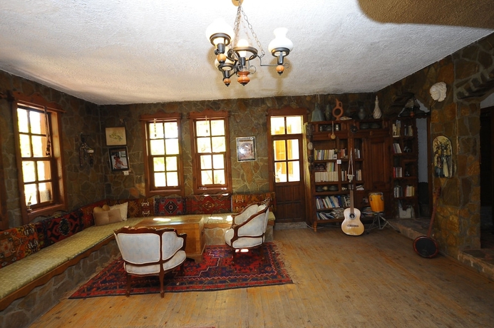 Imagen de la habitación del Hotel Koyevi Olympos Countryhouse. Foto 10