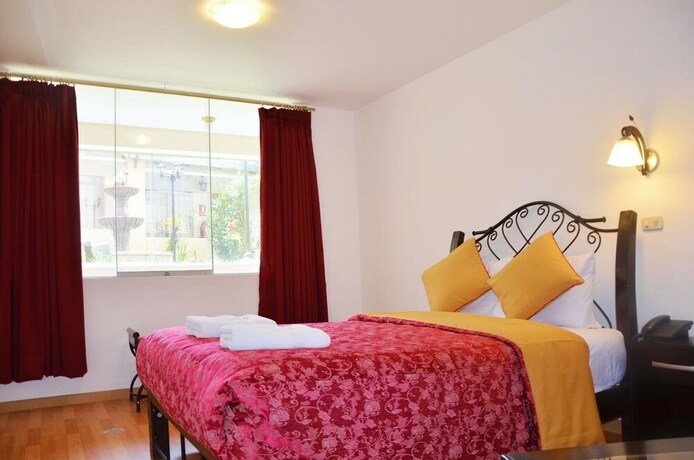 Imagen de la habitación del Hotel Koyllur. Foto 5