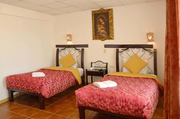 Imagen de la habitación del Hotel Koyllur. Foto 14