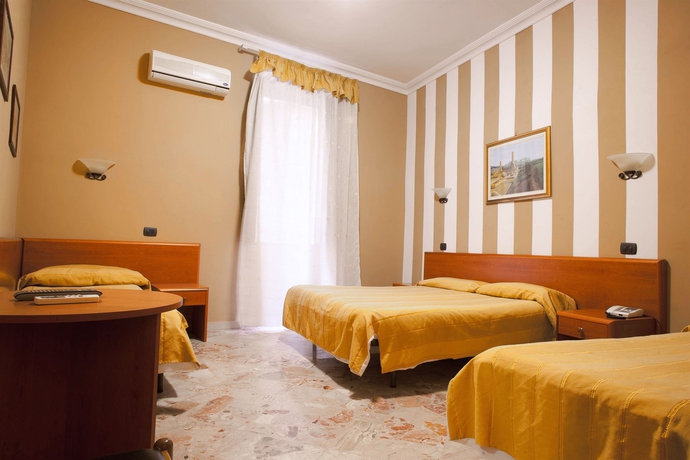 Imagen de la habitación del Hotel Koymbetra. Foto 5