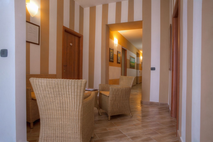 Imagen de los interiores del Hotel Koymbetra. Foto 15